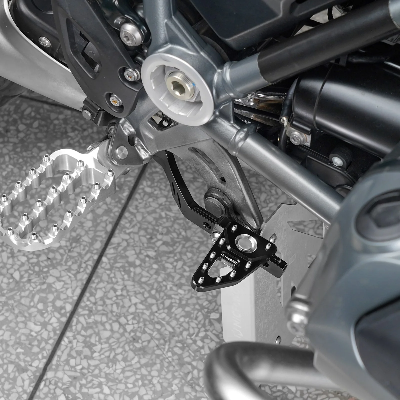 Adjustable Rear Brake Lever Pedal For BMW R1200GS R1250GS - Image 6