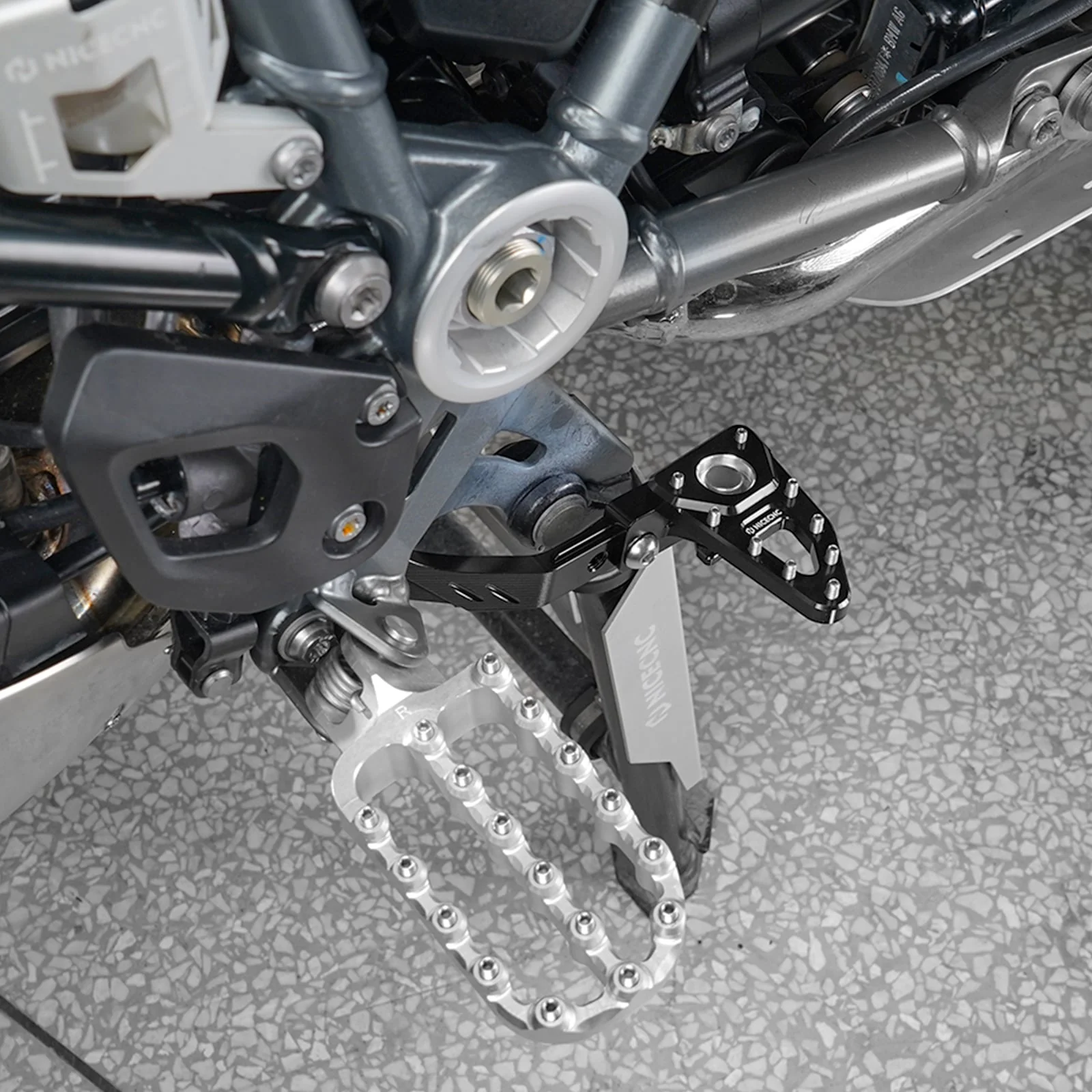 Adjustable Rear Brake Lever Pedal For BMW R1200GS R1250GS - Image 7