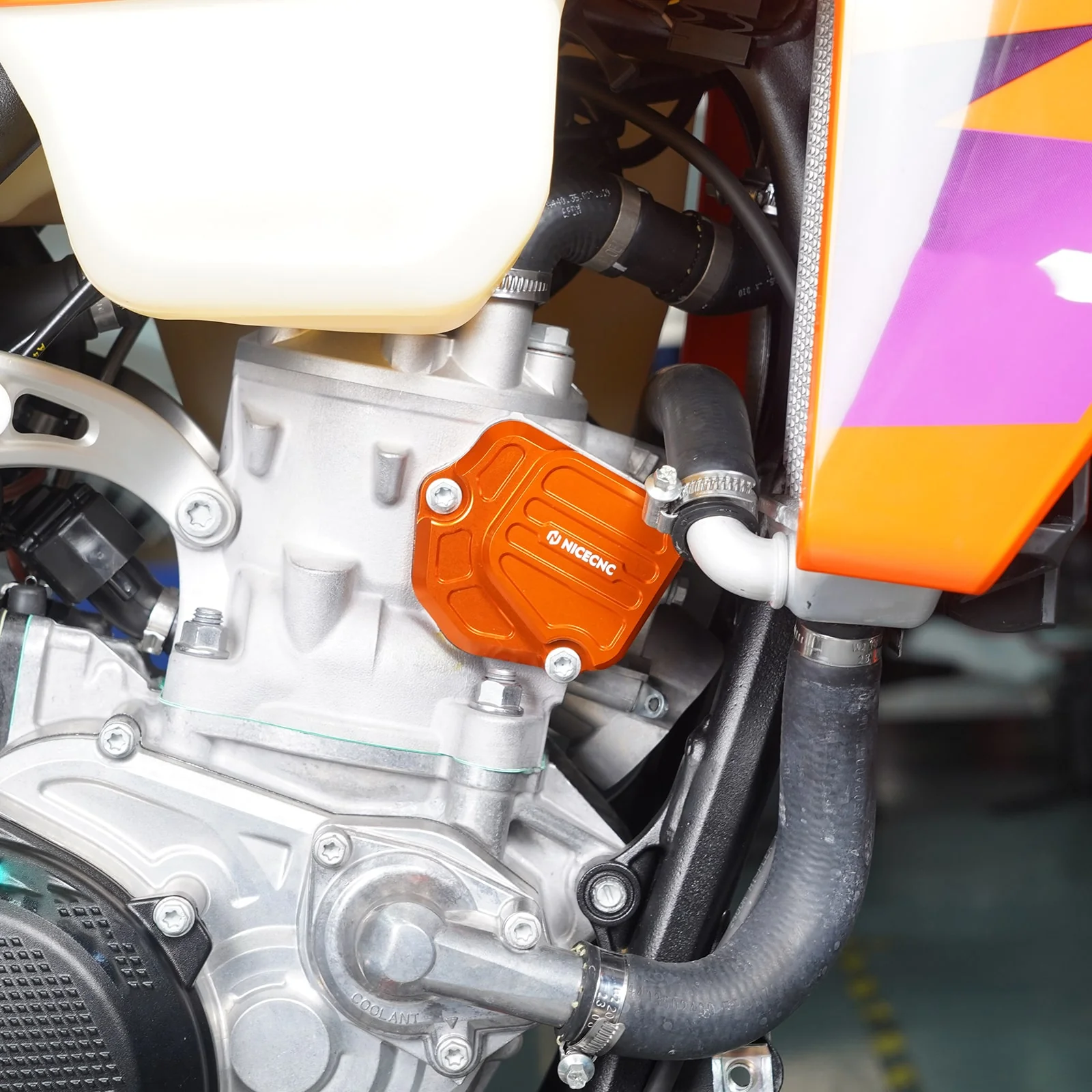 Aluminum Right Power Valve Cover Guard For KTM Husqvarna 2-Stroke GasGas - Image 3