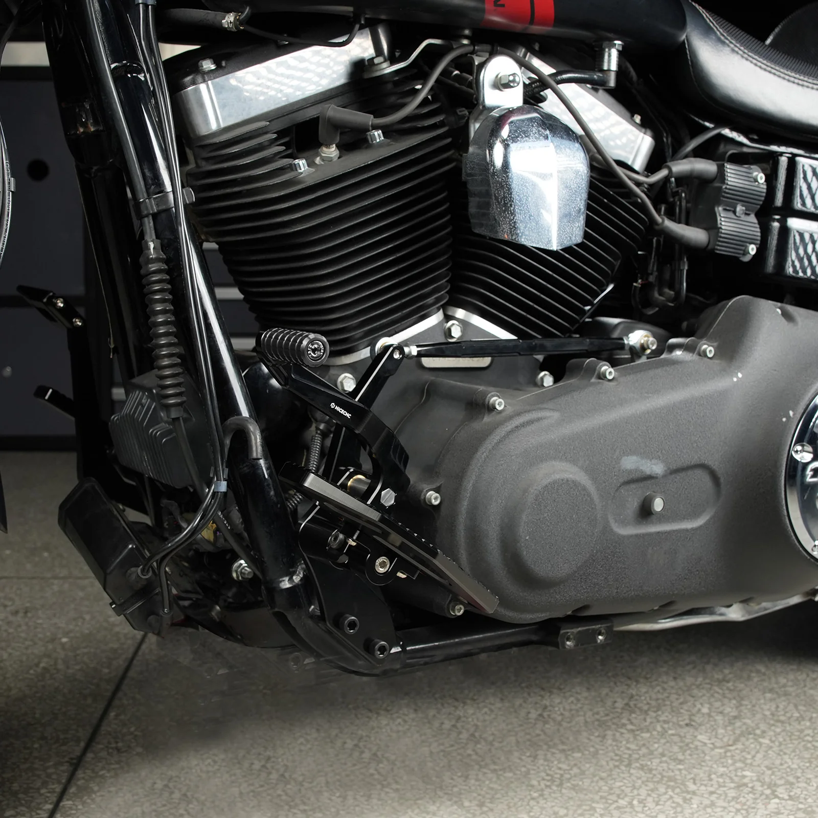 Forward Controls Kit For Harley Dyna Low Rider Street Bob Super Glide - Image 35