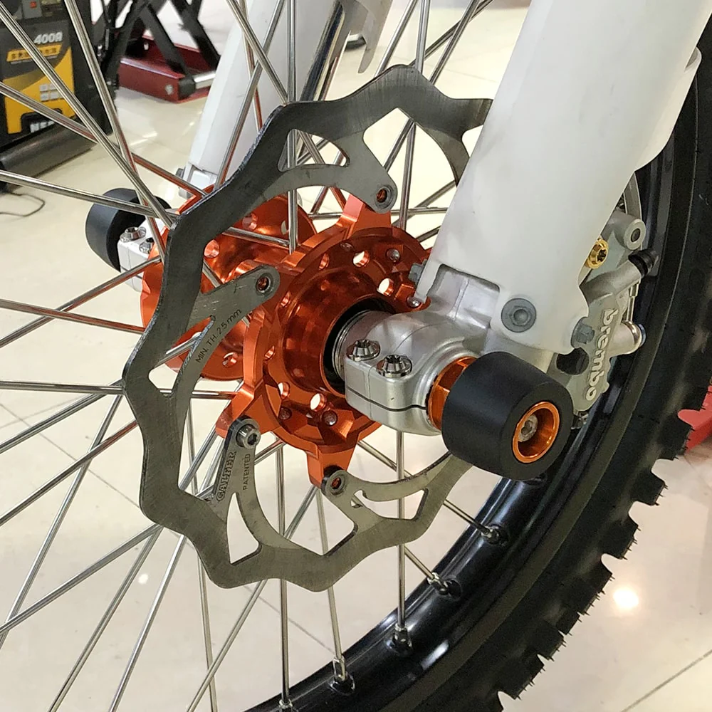 Front Axle Slider Crash Pads For KTM 125-500 Husqvarna - Image 4