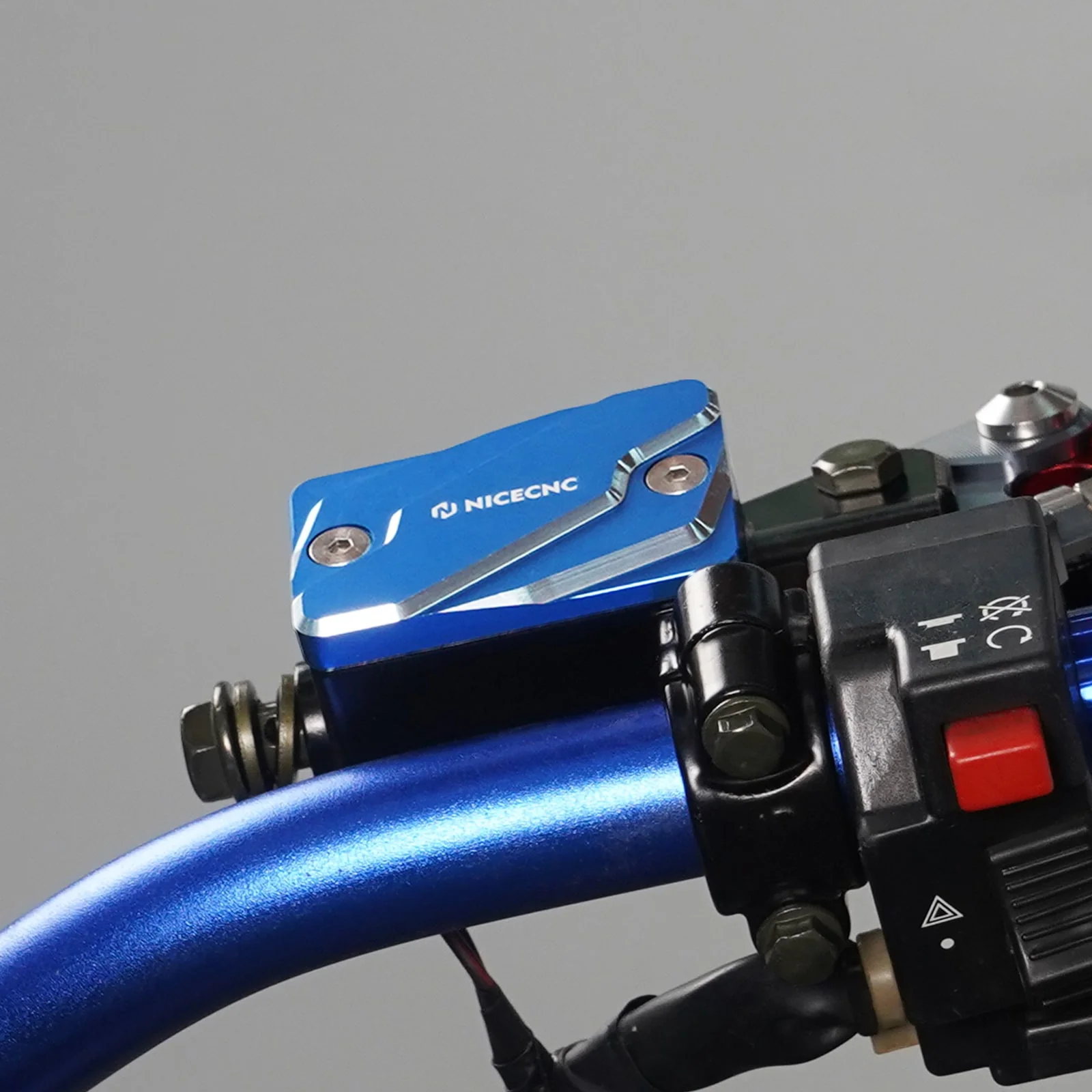 Front Brake Oil Fluid Reservoir Cover Cap For Suzuki DRZ400SM DRZ400S - Image 4