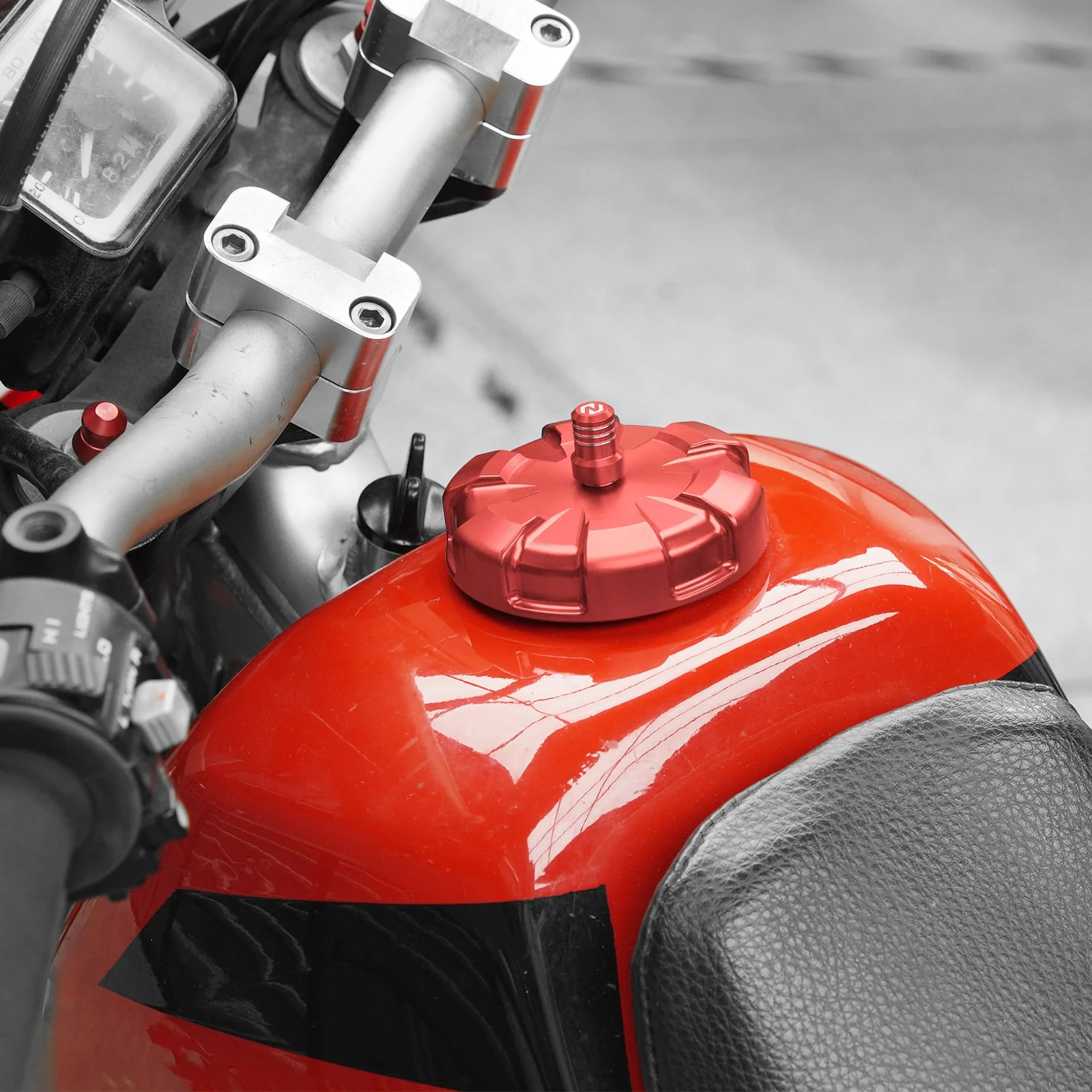 Gas Fuel Tank Cap Cover w/Breather Valve For Honda XR650L 1993-2025 - Image 2
