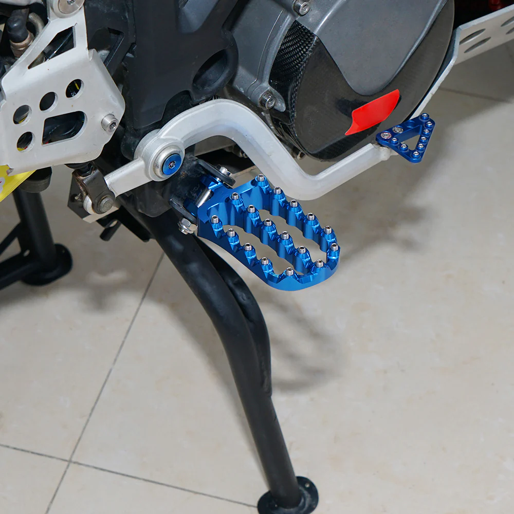 Forged Wide Foot Pegs Footrest Pedals For Gas Gas 700 ES SM 2022-2025 - Image 3