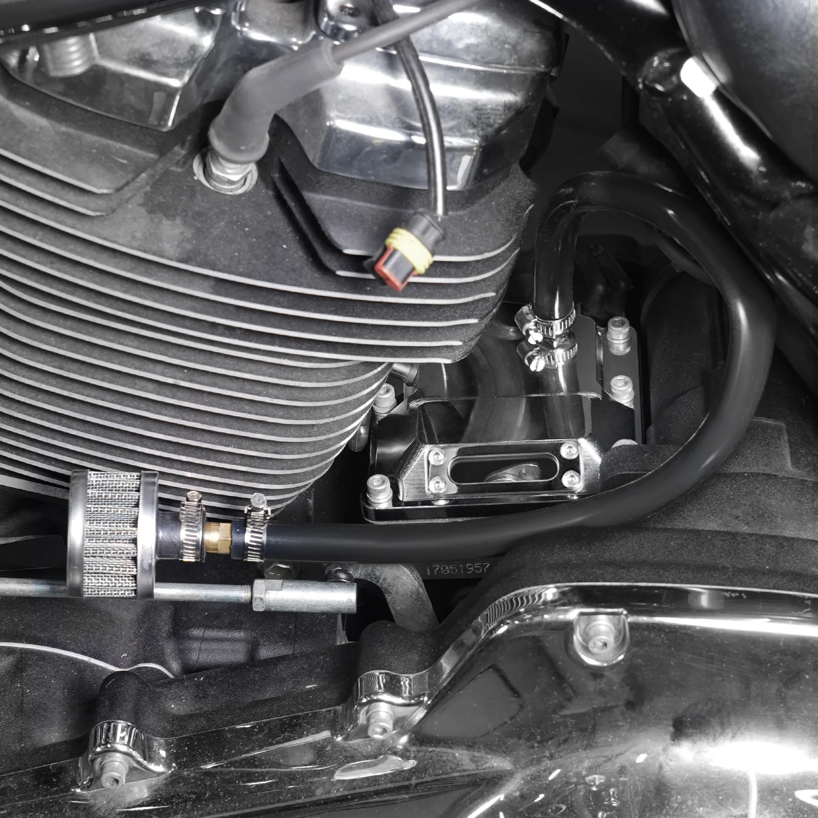 Chrome M8 Engine Vented Transmission Top Cover For Harley Road King Street Glide - Image 3