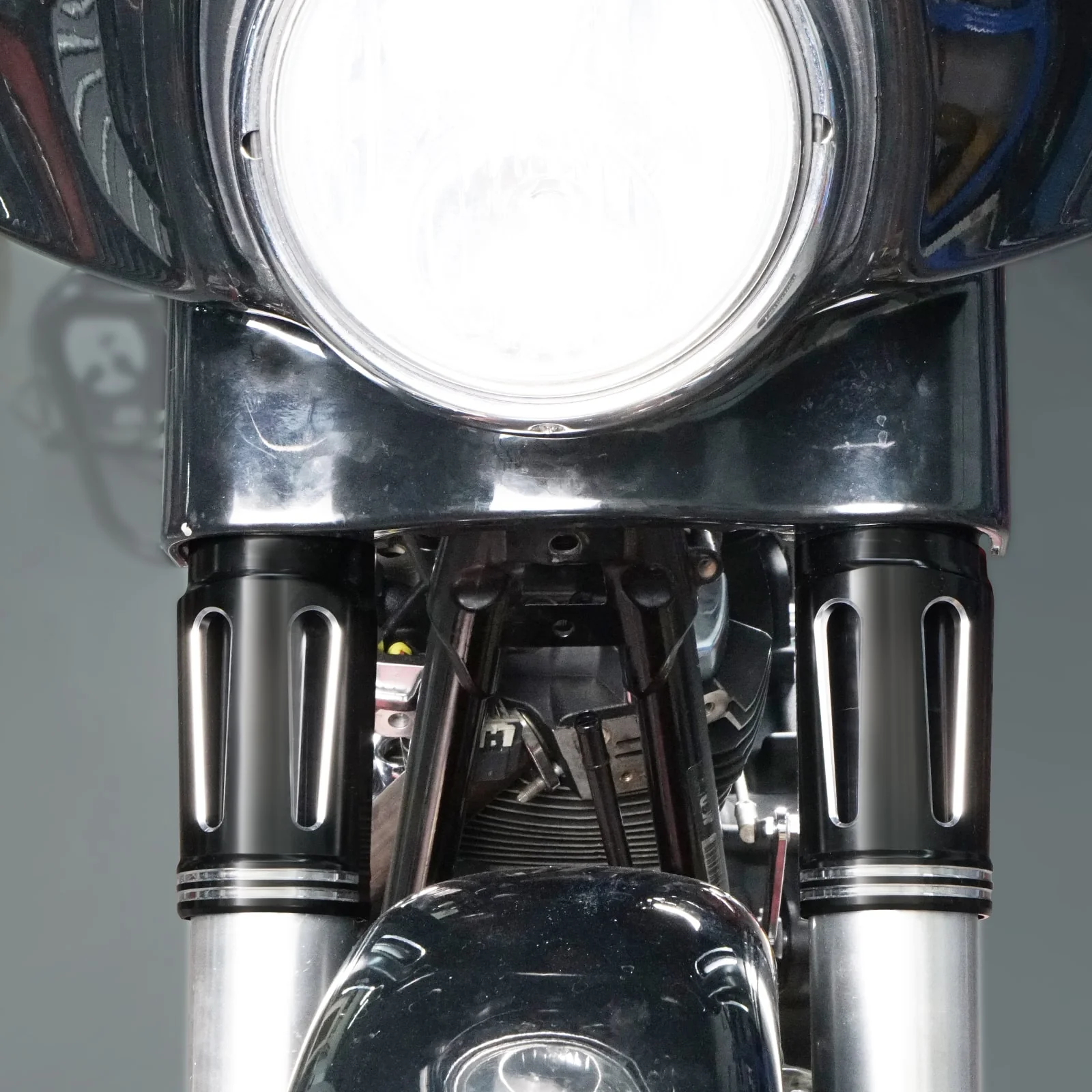 Front Fork Tube Slider Covers For Harley Road King Street Glide Freewheeler Ultra Limited - Image 6