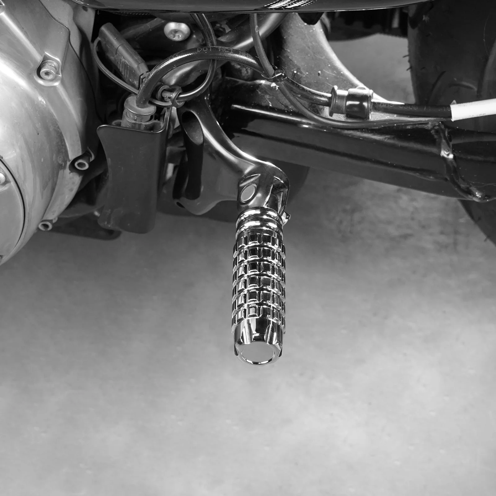 Chrome Rear Passenger Foot Pegs For Harley Sportster 1200 72 48 XL Iron 883 - Image 3