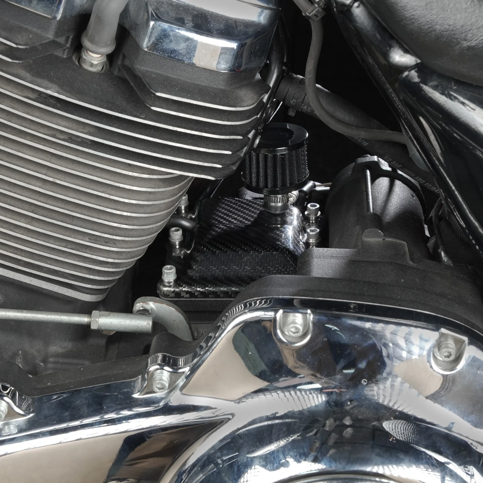 Carbon Fiber M8 Vented Transmission Top Cover For Harley Street Bob Low Rider S Fat Boy - Image 3