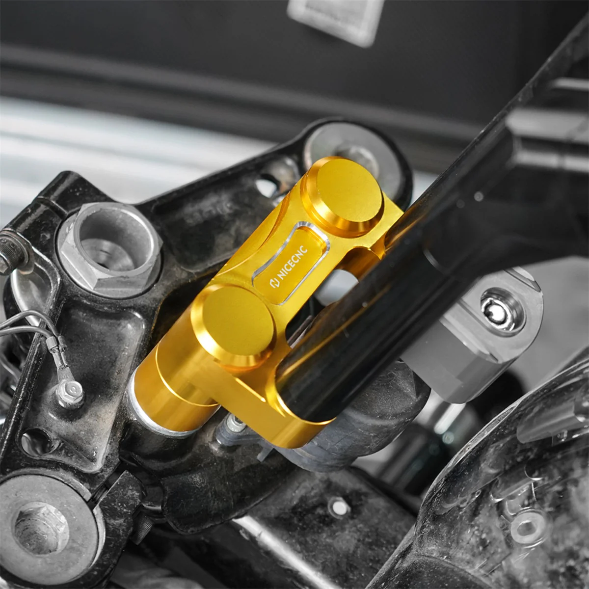 Handlebar Riser Pull Back Plate Relocation Bracket For Harley Road Glide Road King - Image 3