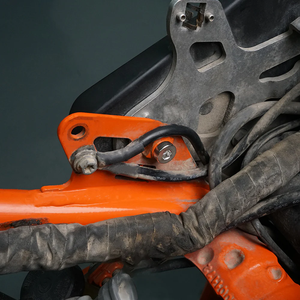 Subframe Tank Mounting Bolts For KTM 690 Enduro SMC R Husqvarna 701 Enduro SM - Image 3
