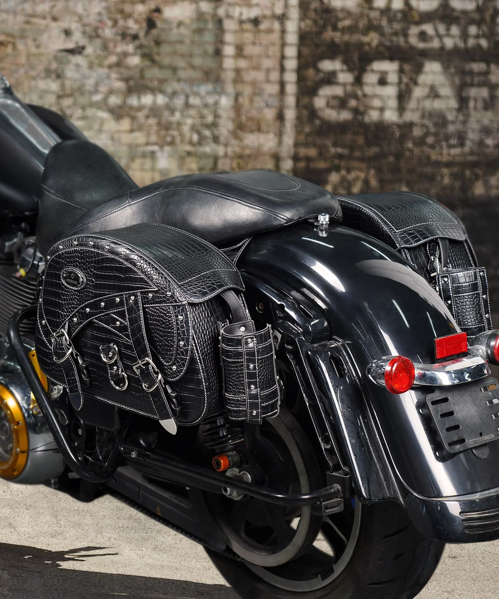 Motorcycle Saddlebags 35L Heavy Duty Leather Waterproof with Cup Holders For Cruiser Softail Dyna Road King - Image 3
