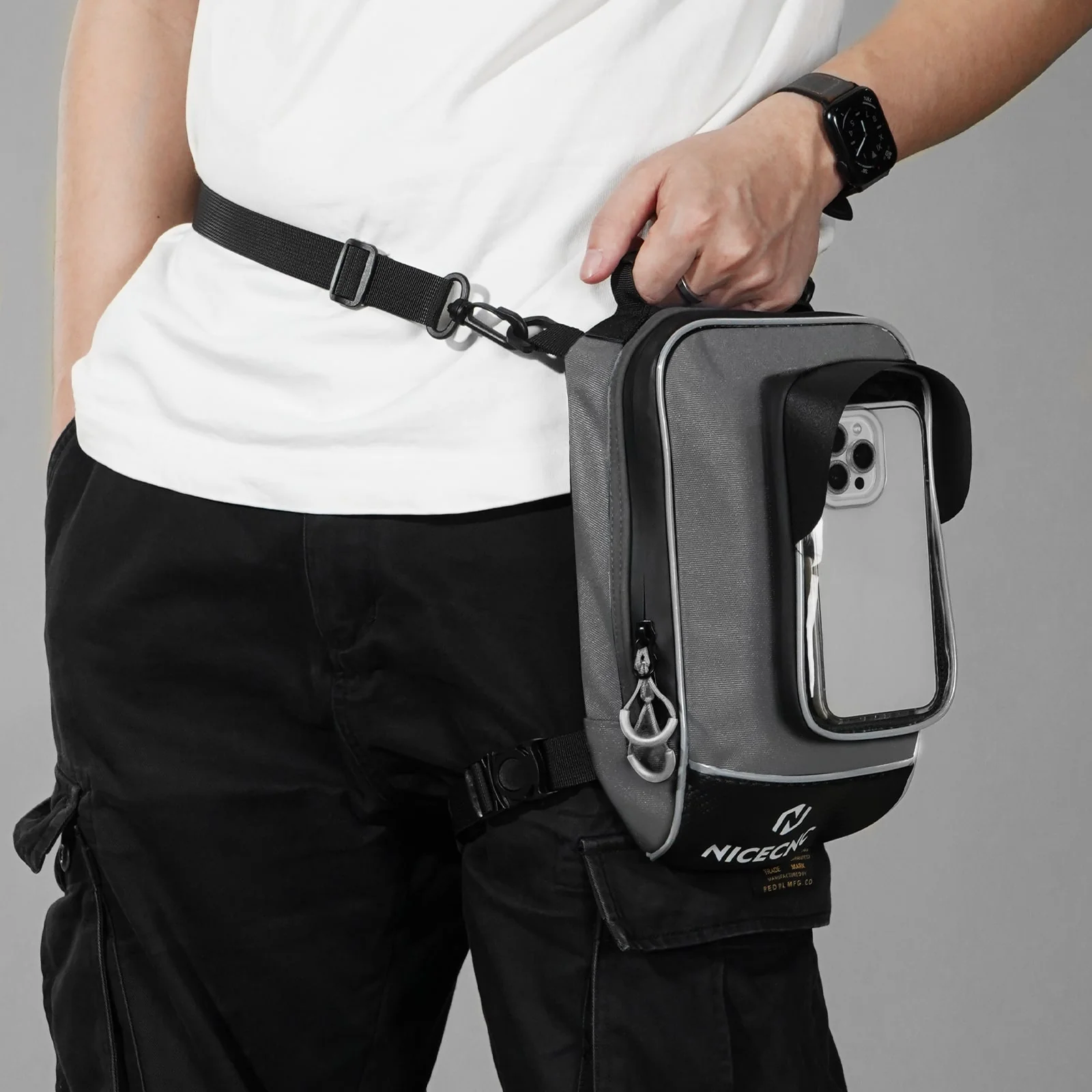 Motorcycle Tank Bag Magnetic Motorbike Oil Fuel Bag Touchscreen - Image 8