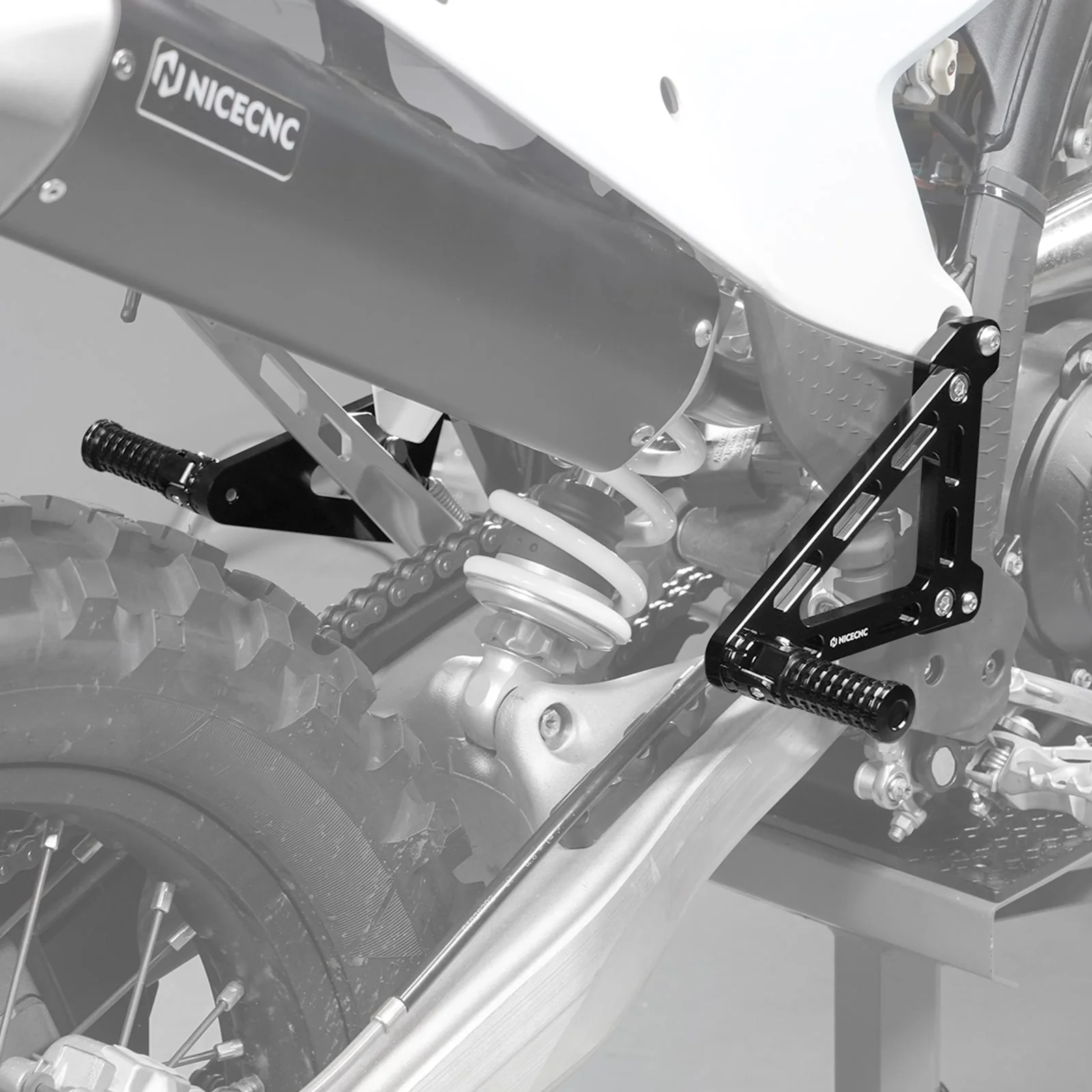 Passenger Foot Pegs Footrest Kit For KTM 125-450 XCF SXF 150-500 EXC XCW XCF-W - Image 2
