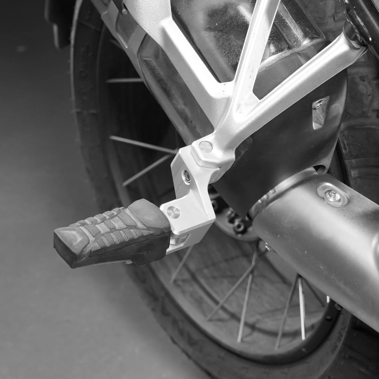 Passenger Footrest Lowering Kit For BMW R1250GS/R1250GS Adv 40mm Drop & 15mm Forward - Image 3