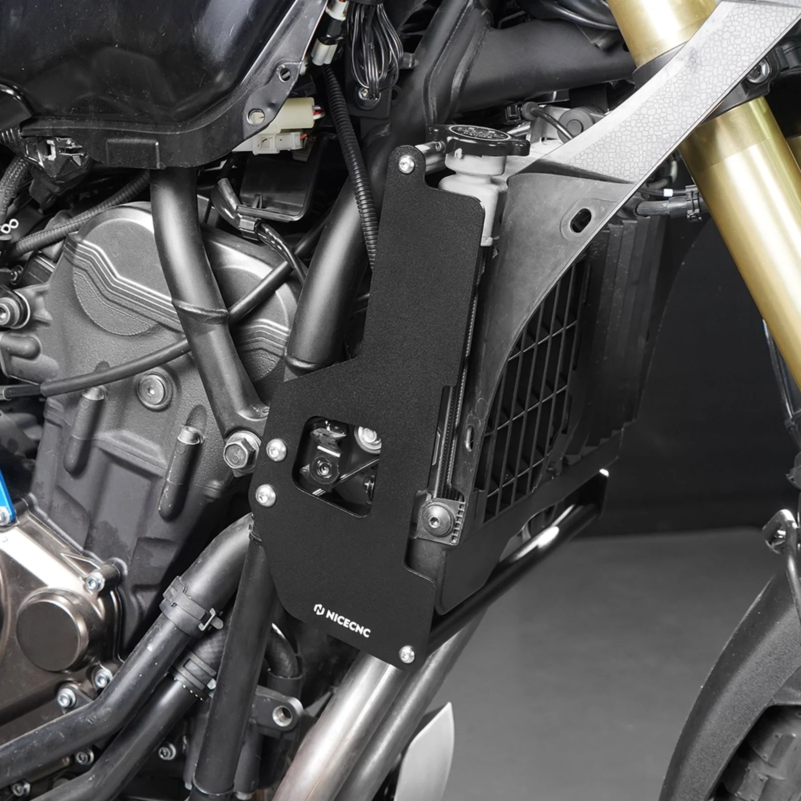 Radiator Guard For Yamaha Tenere 700 / XTZ700 2019-2024 - Image 2