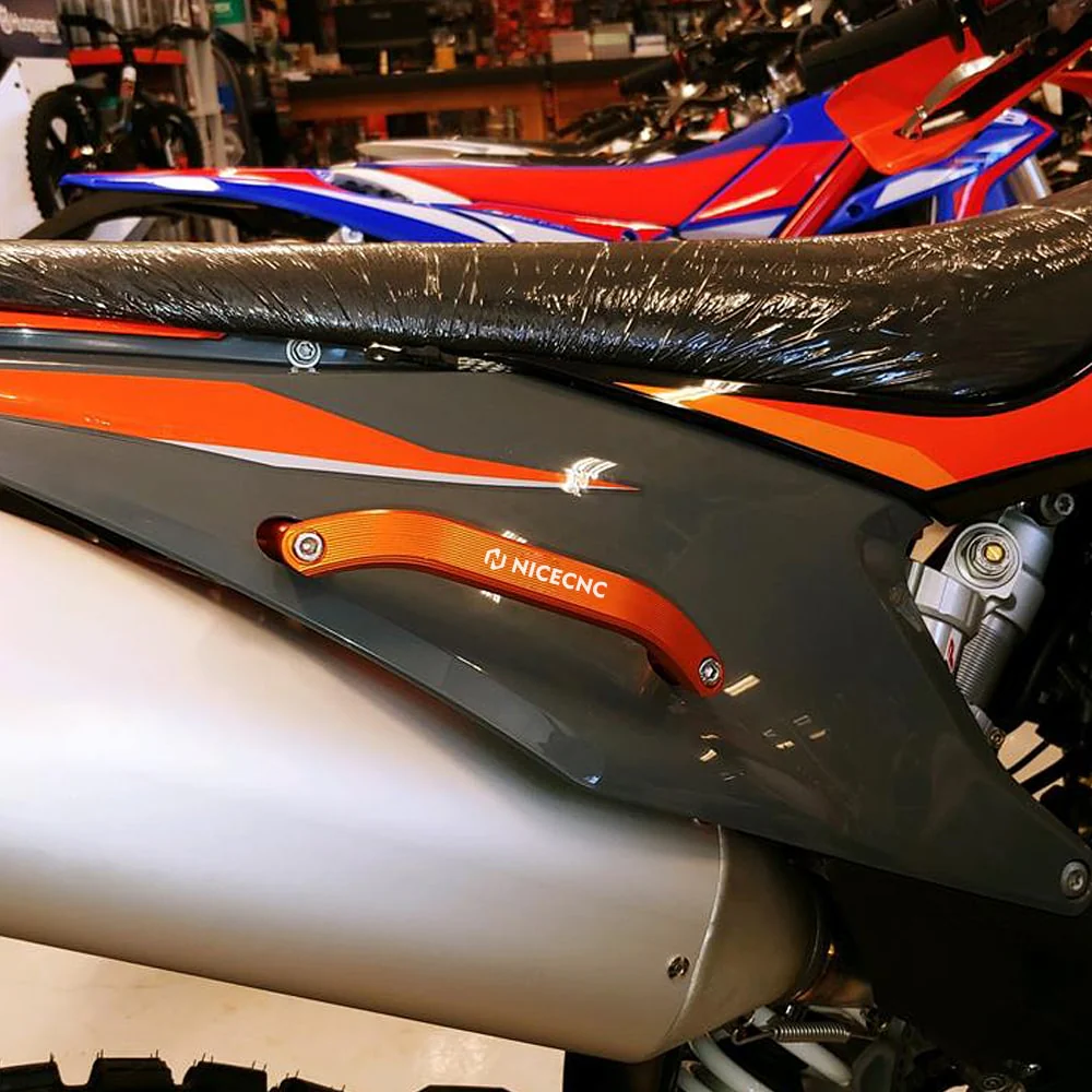 Rear Grab Lift Handle For KTM 350 500 EXC-F 2020-2023 - Image 2