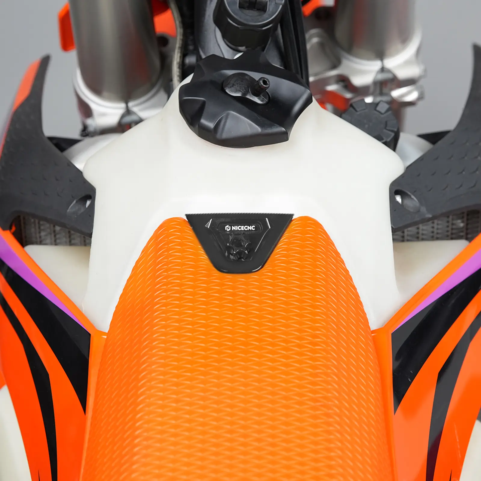 Seat Mount Cover Kit For KTM 125-450 XC SX XC-F SX-F 23-26 150-500 EXC XC-W 24-26 - Image 14