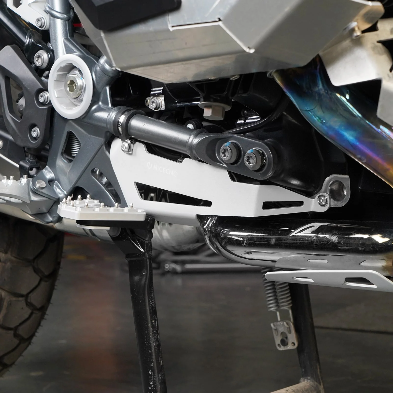 Starter Protector Guard For BMW R1200GS Adventure 2014-2018 R1250GS Adventure 2019-2024 - Image 18
