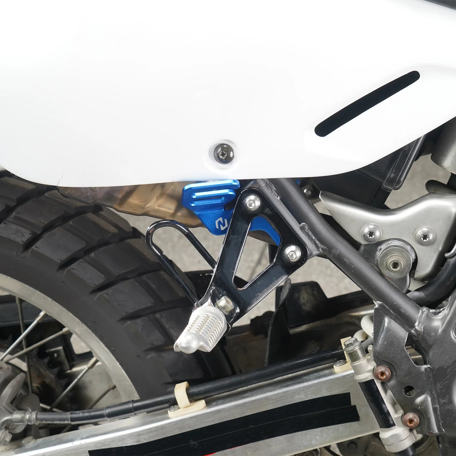 Tie Down Brackets Side Luggage Rack Holders For Suzuki DR650 S / SE 1996-2025 - Image 14