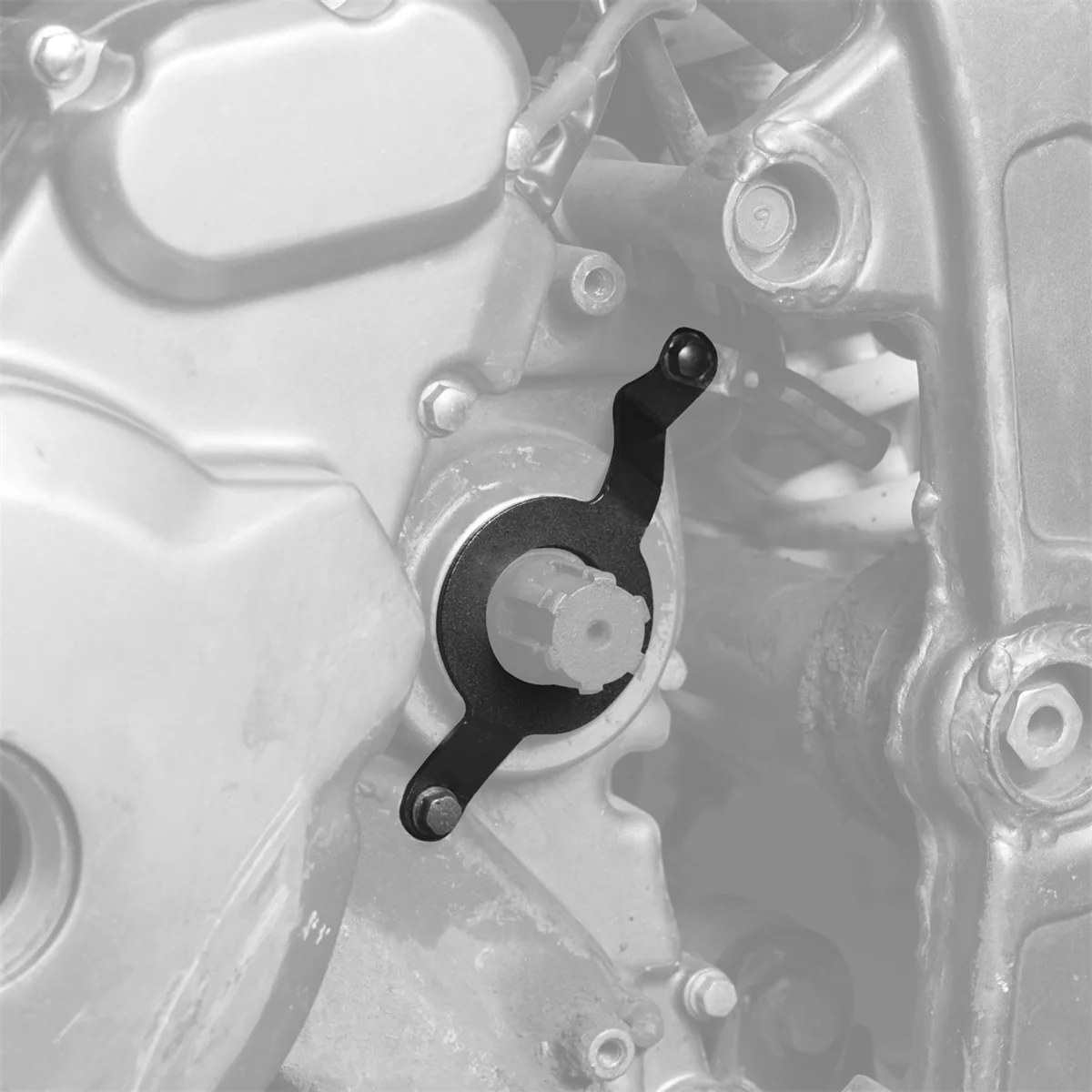Drive Shaft Oil Seal Retainer Plate For Suzuki DR650 S / SE 1996-2025 - Image 2