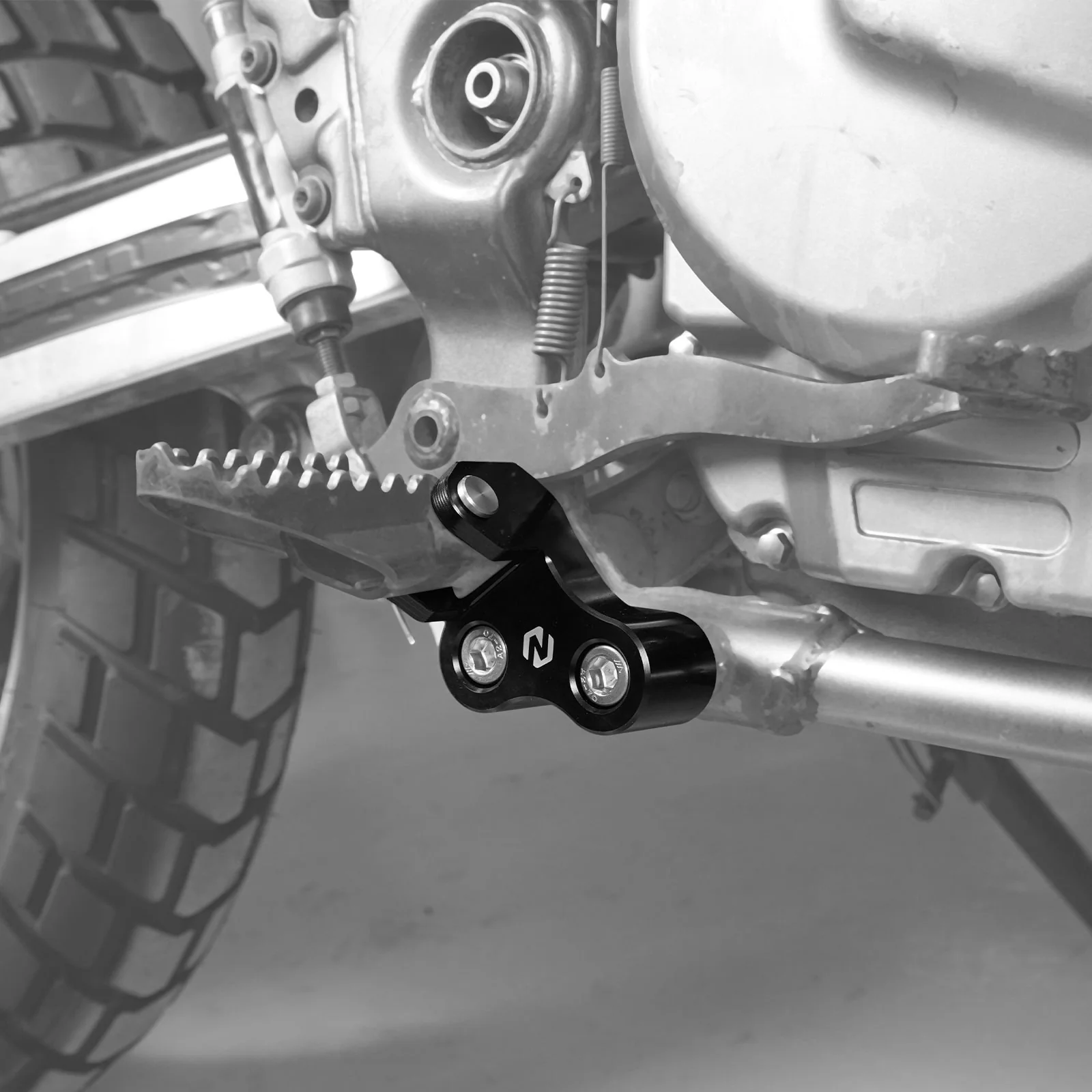 Lowered Lowering Footpeg Mounts Brackets For Suzuki DR650 S / SE 1996-2025 - Image 2